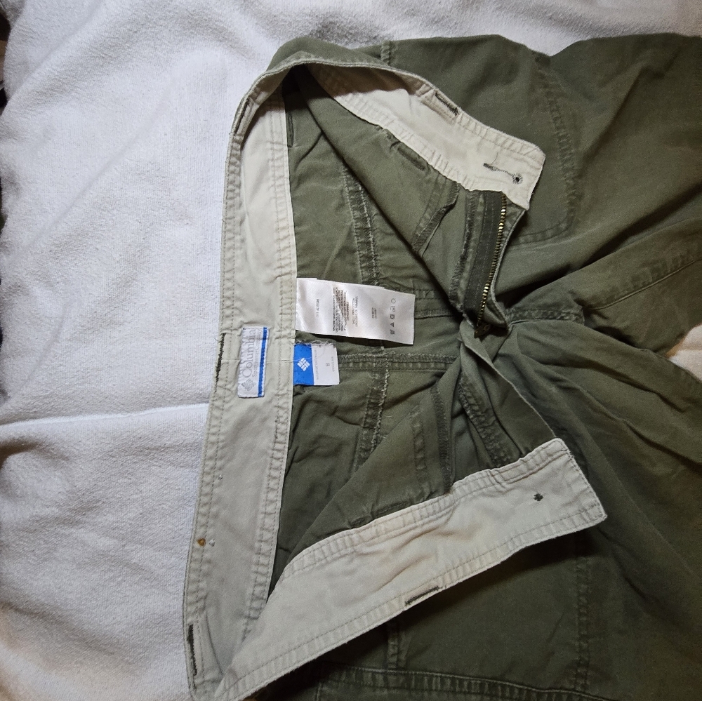 Size 8 women's Columbia Pants